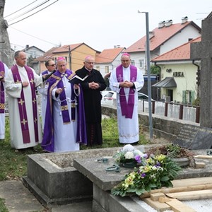 Biskup Gorski predvodio sprovodne obrede i misu za preminulog mons. Kecerina